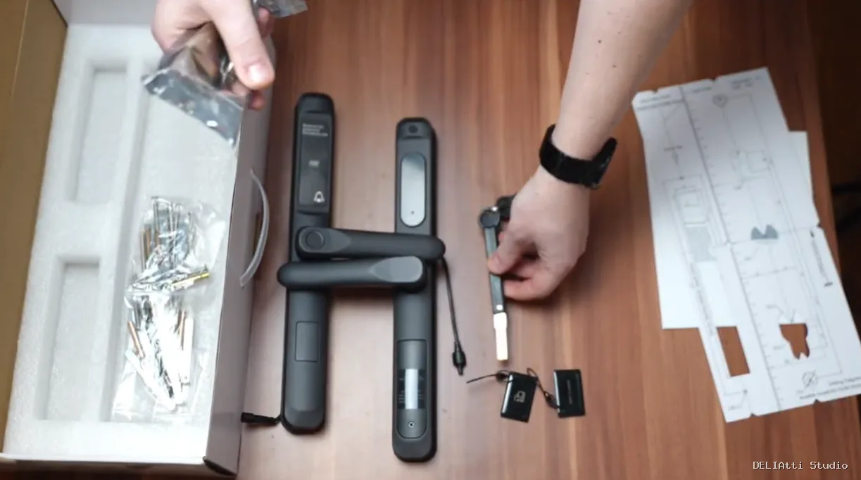 Unboxing Yală Inteligentă NovaLock | Neumann Technology